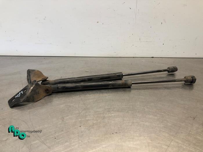 Kit amortisseur gaz hayon d'un Suzuki Alto (Alto 09-), -, 3 mois de garantie, Utilisé, -