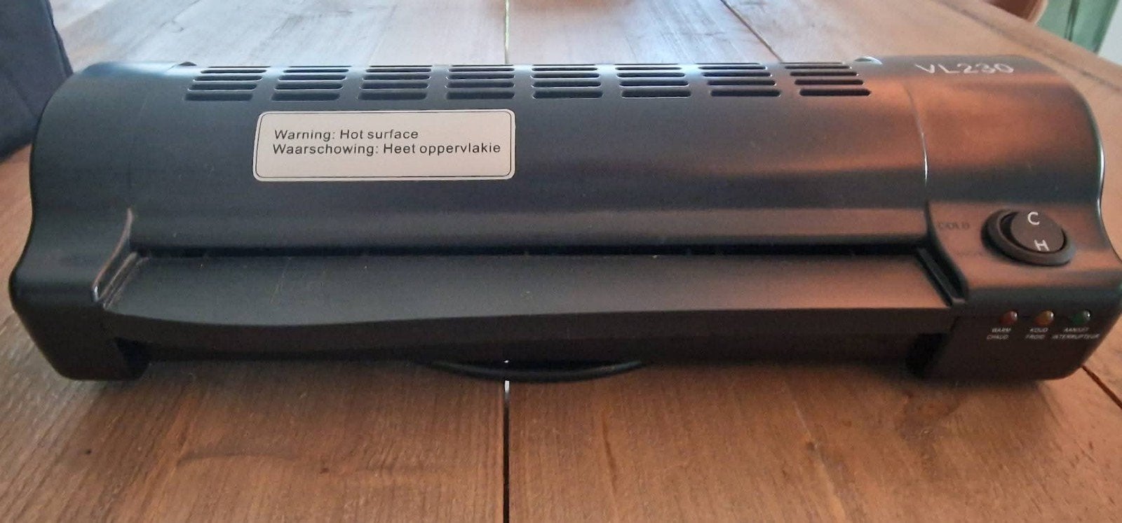 A4 lamineerapparaat VL-230 – warm & koud lamineren
A4 lamine, Antiek en Kunst, Ophalen of Verzenden