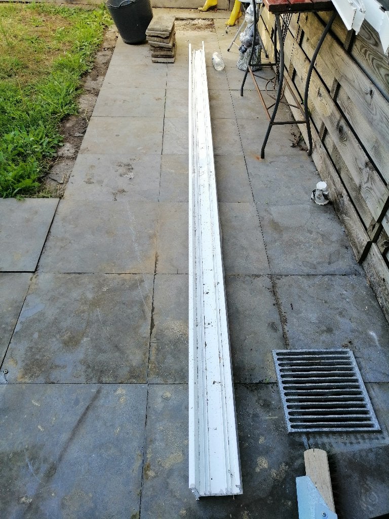 Gratis pvc gordijnkast, Ophalen, Gebruikt, Kunststof