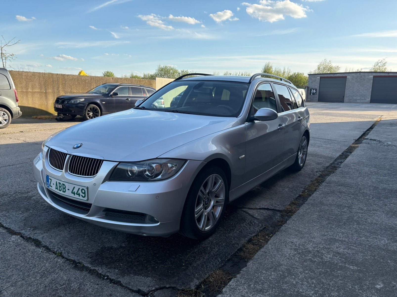 Bmw 325 d Autom M57!!!, Automaat, Achterwielaandrijving, 1800 kg, Zwart