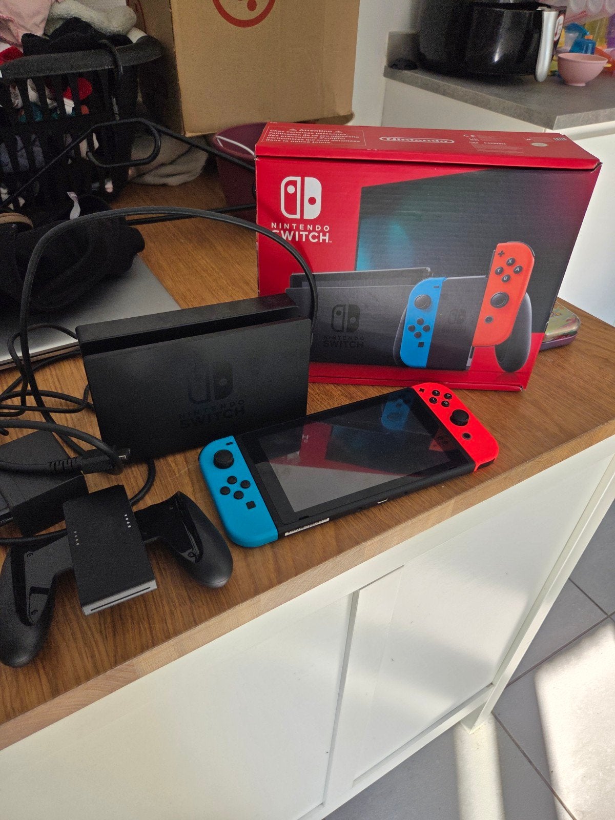 Switch, Games en Spelcomputers, Spelcomputers | Nintendo Switch, Ophalen