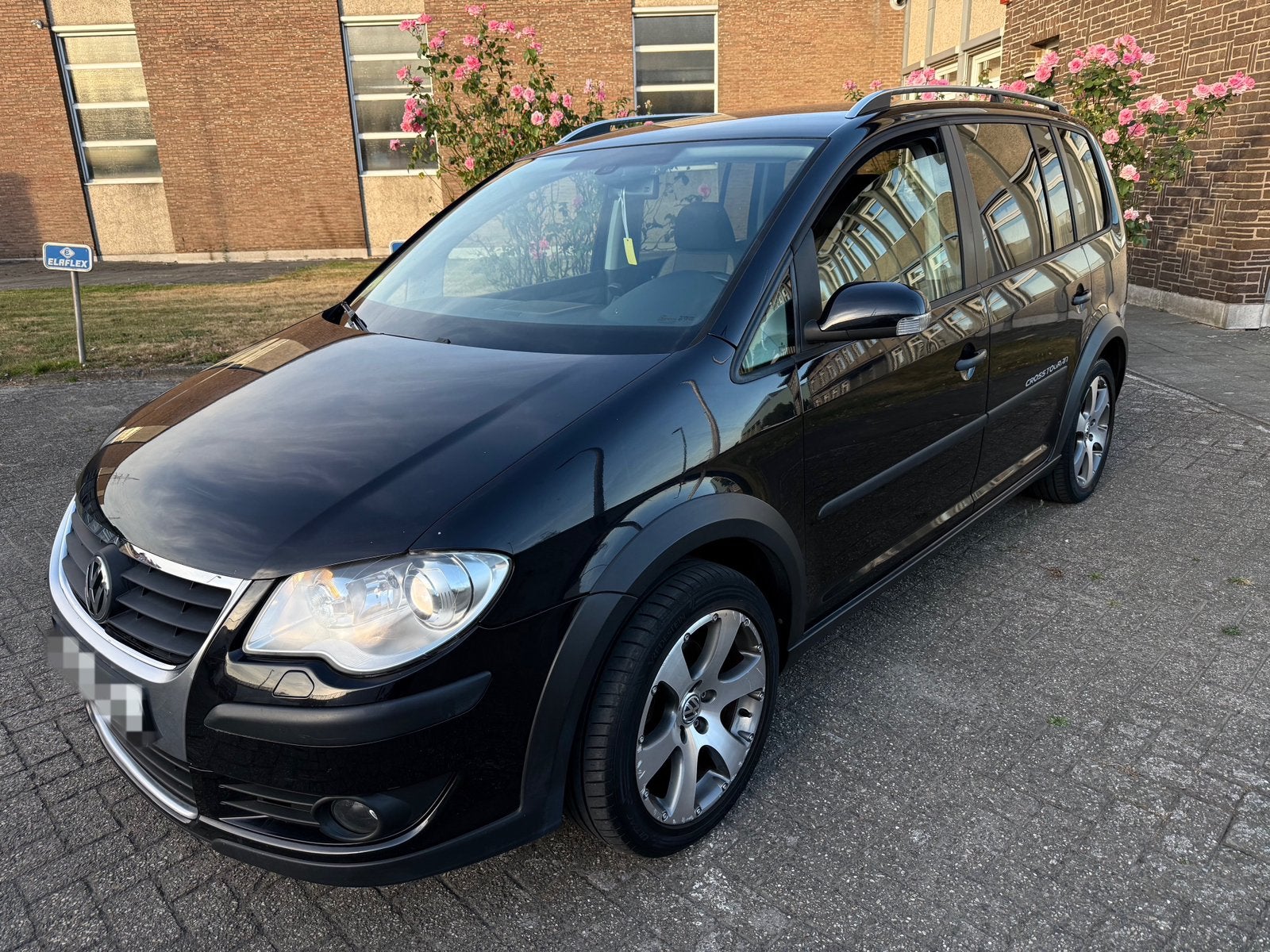 VW Touran Cross DSG 7 places PDC Bixenon Navi Automatic, Autos, Achat, Automatique, Particulier, Touran
