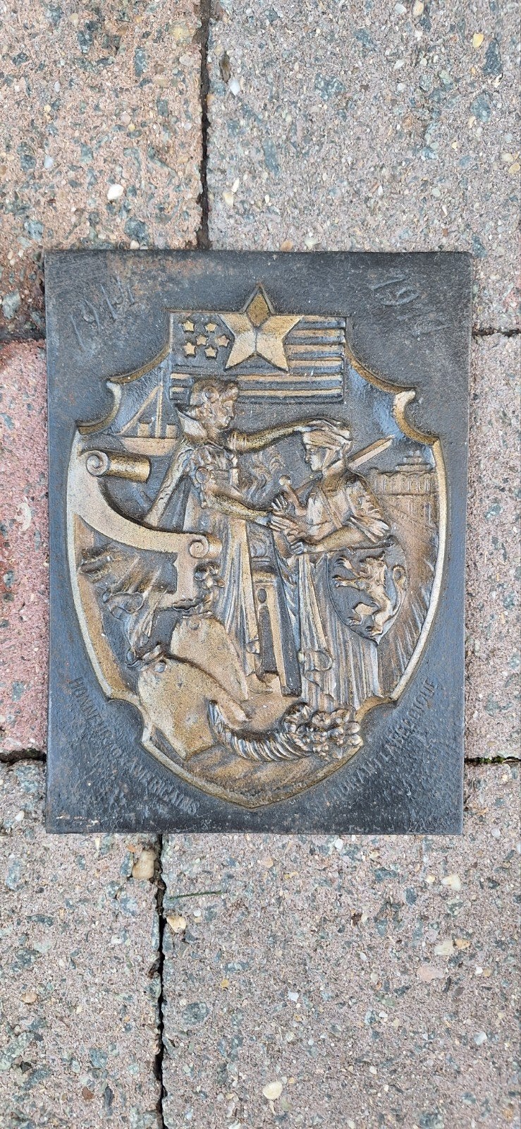 Plaque honneur aux américains ww1, Collections, Enlèvement