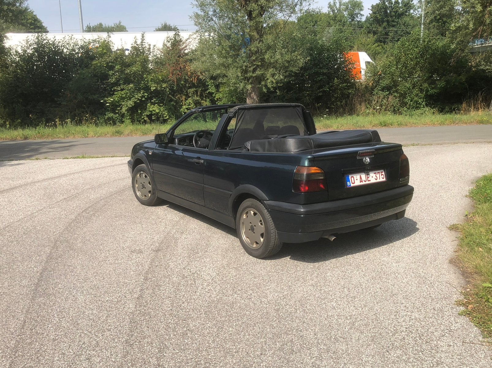 Eerlijke Vw Golf 3 cabrio mechanisch top in orde, Bluetooth, Zwart, Cabriolet, Volkswagen