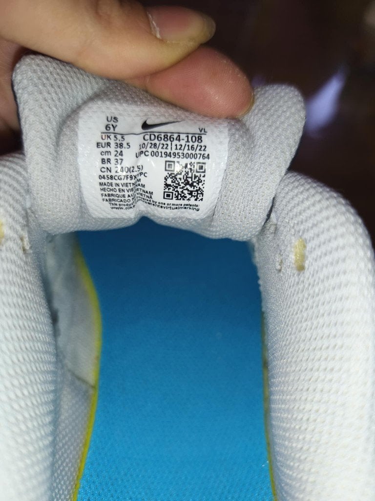 Nike Air Max 90 neuf a voir t 38.5, Vêtements | Hommes, Chaussures, Neuf, Enlèvement ou Envoi, NIKE, Blanc