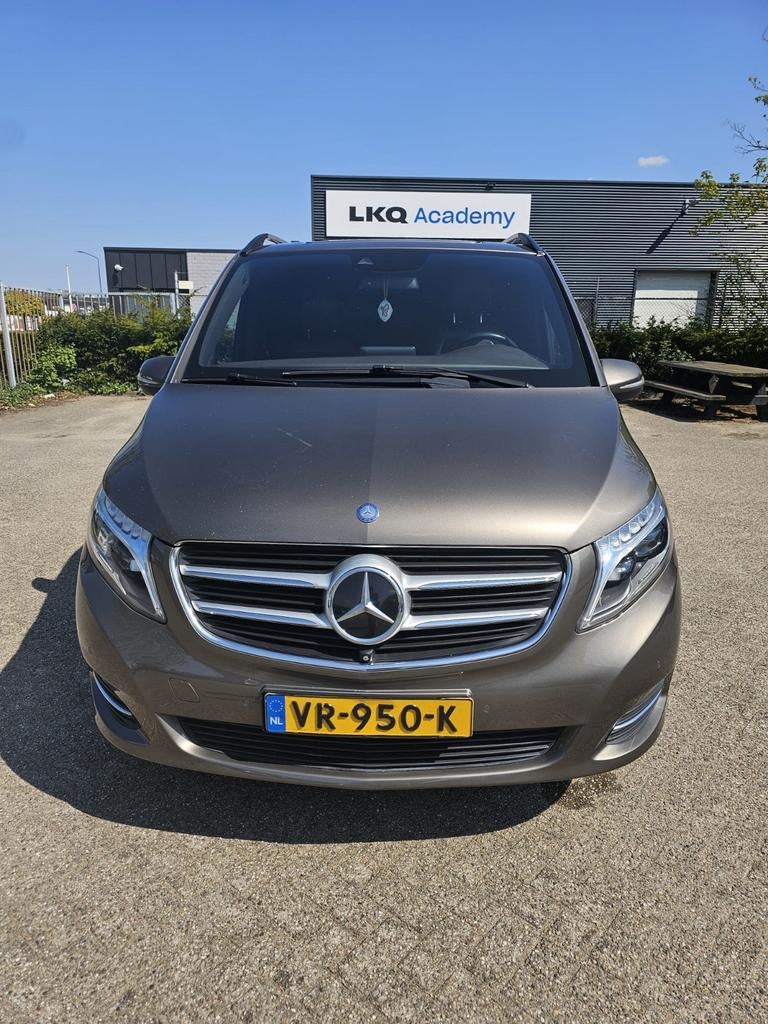 Mercedes-Benz V-klasse 2015, Auto's, Bestelwagens en Lichte vracht, Mercedes-Benz, Bedrijf, Diesel, 2480 kg