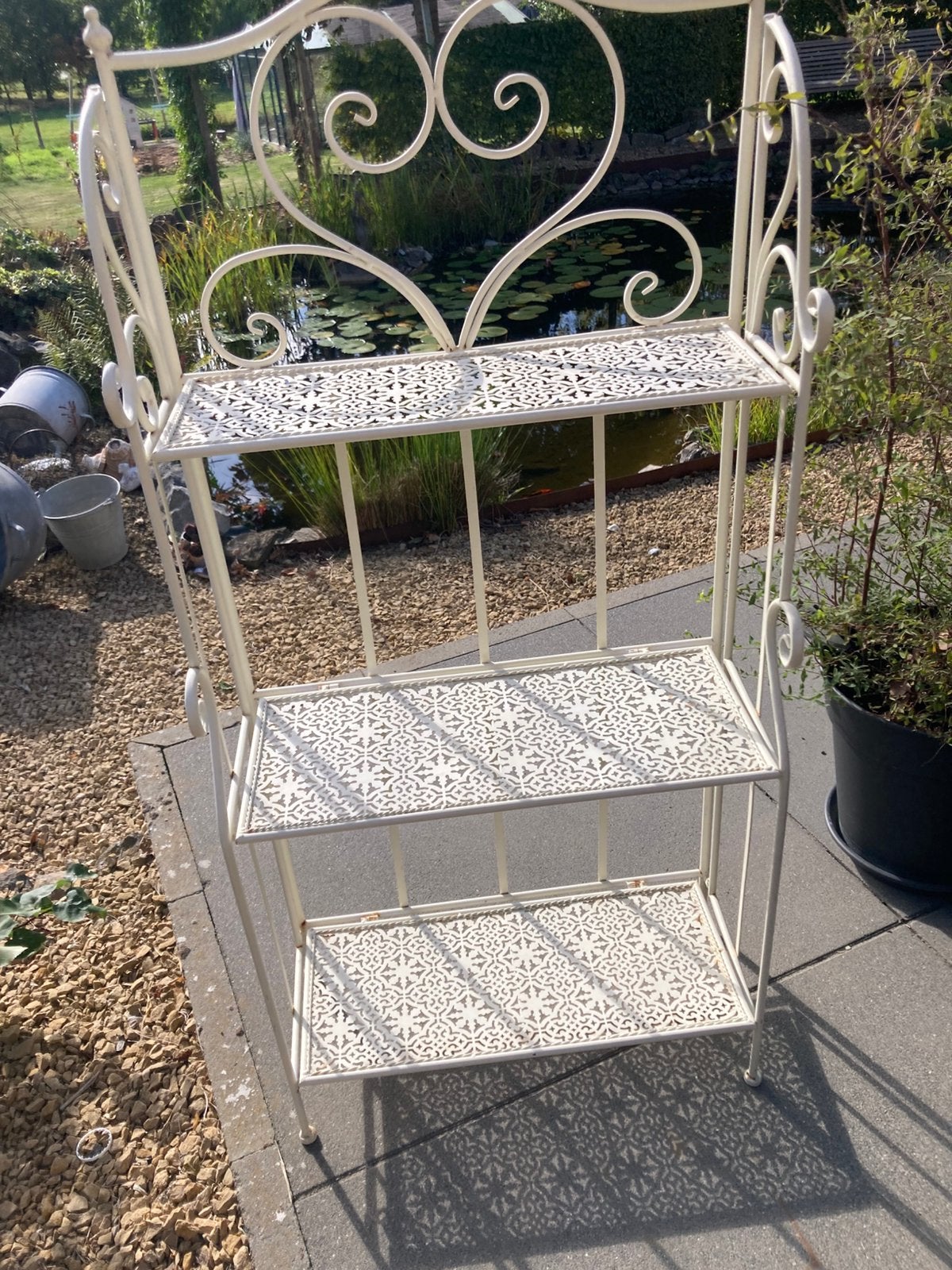 Étagère en fer teonte beige, Ophalen, Etagère, Metaal, Gebruikt