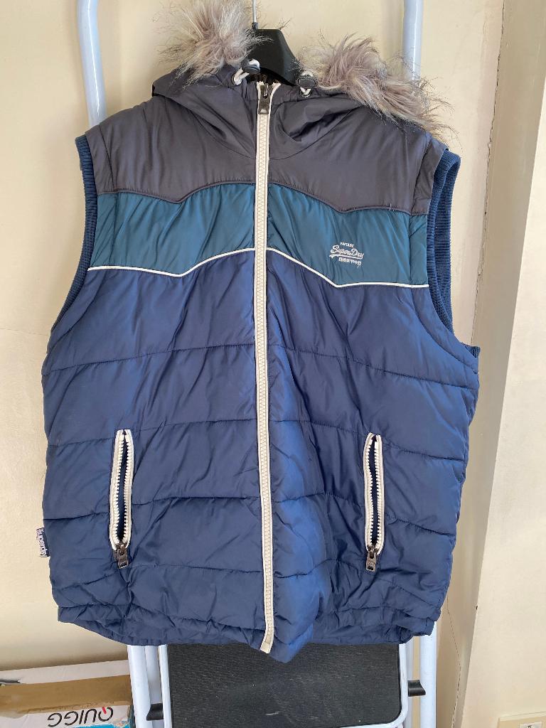 Superdry bodywarmer, Blauw, Overige maten, Ophalen of Verzenden, Gedragen