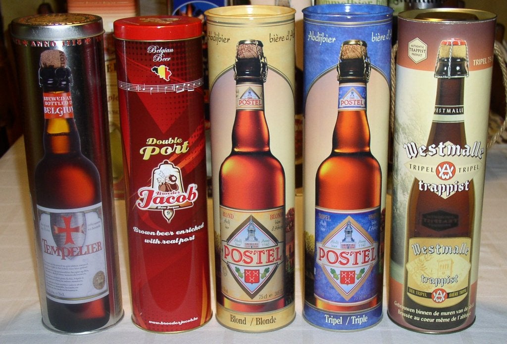 Diverse lege blikken doosjes voor bierflesjes (p.st 4 euro), Verzamelen, Biermerken, Gebruikt, Reclamebord, Plaat of Schild, Ophalen of Verzenden