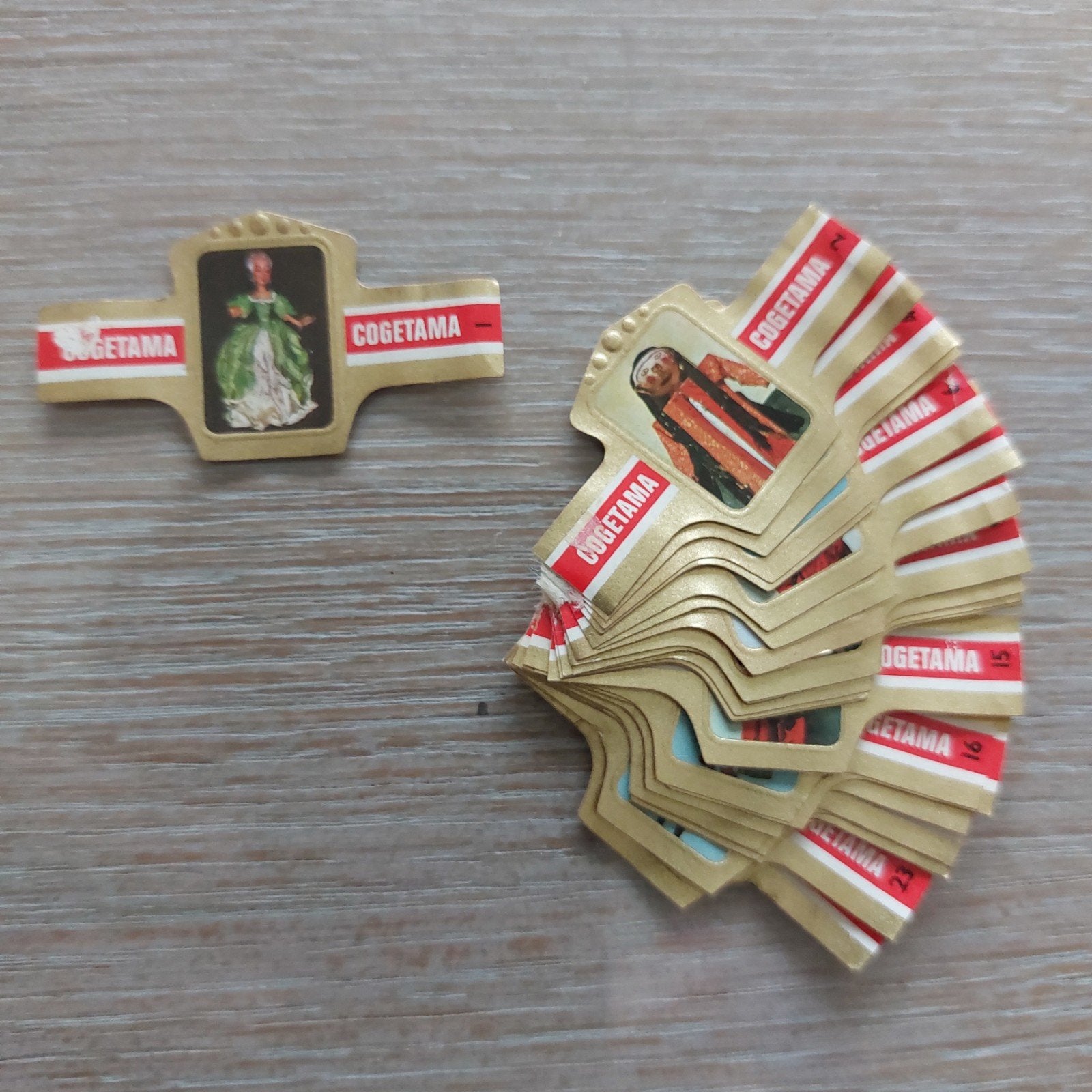 complete reeks sigarenbandjes Cogetama: Marionetten, Ophalen of Verzenden, Sigarenbandjes