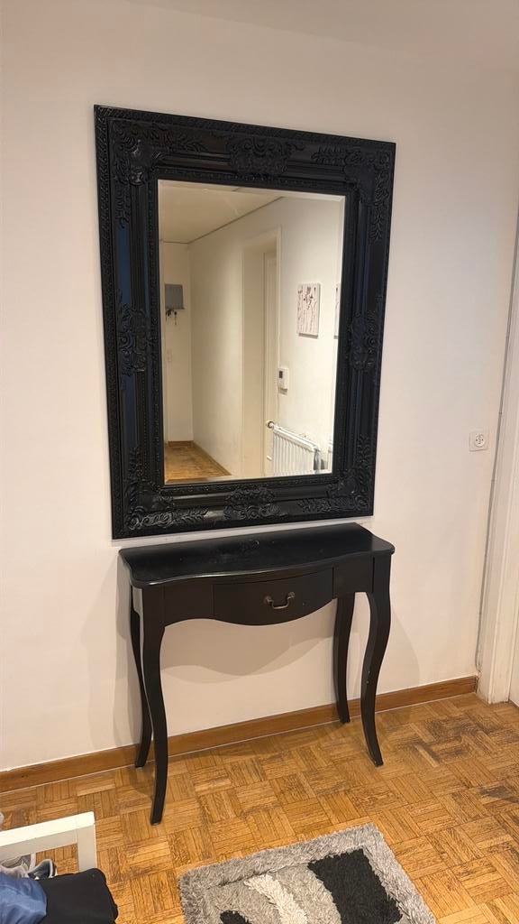 Console + miroir, Enlèvement