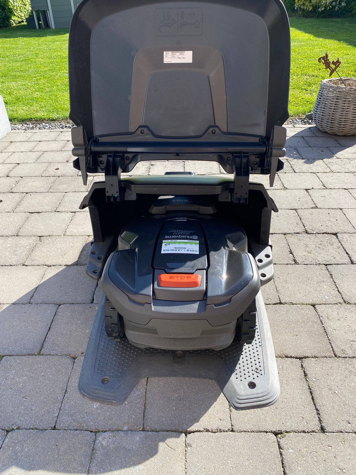 Robot Tondeuse HUSQVARNA, Enlèvement