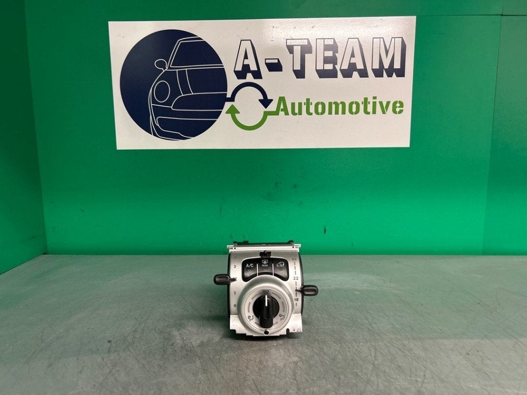 BEDIENINGSPANEEL VERWARMING Smart Fortwo Coupé (451.3), Gebruikt, Smart Europe GmbH, Smart, Esslinger Straße  7
70771  Leinfelden-Echterdingen, DE