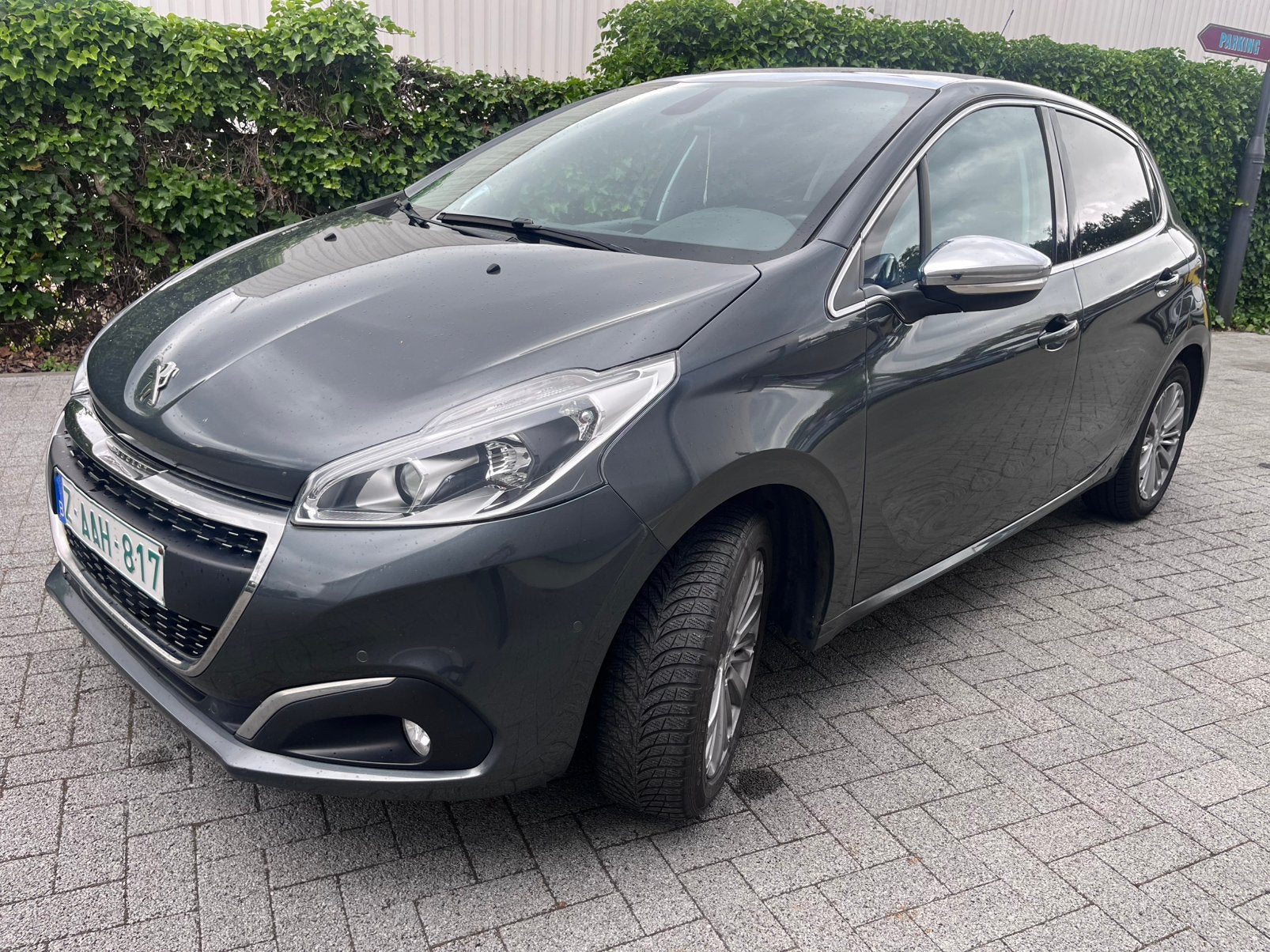 Peugeot 208 1.2b. Euro6b 81 kw 2017. 148000 km, Auto's, Peugeot, Stof, 1199 cc, Bedrijf, 5 deurs