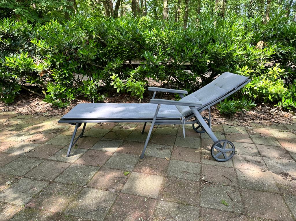Comfortabel ligbed van 190x76cm incl zgan bijpassend kussen, Tuin en Terras, Ophalen, Zo goed als nieuw