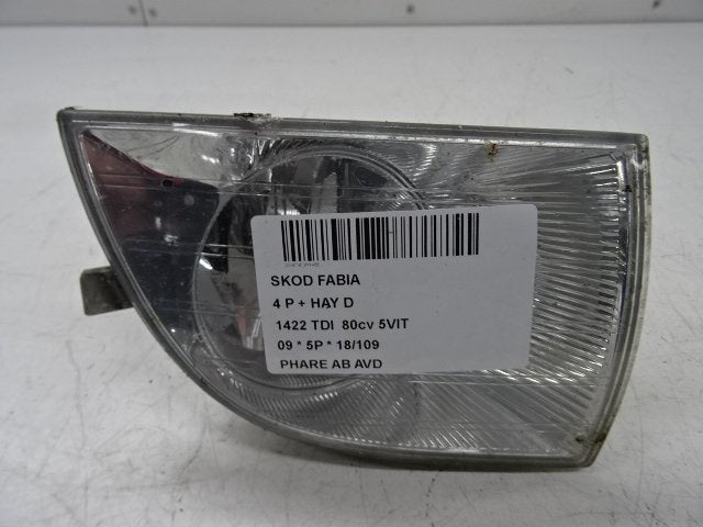 ANTI BROUILLARD AVANT DROIT Skoda Fabia II (5J), Utilisé, Info@skoda-auto.de, Skoda, Max-Planck-Straße  3-5
64331  Weiterstadt, DE