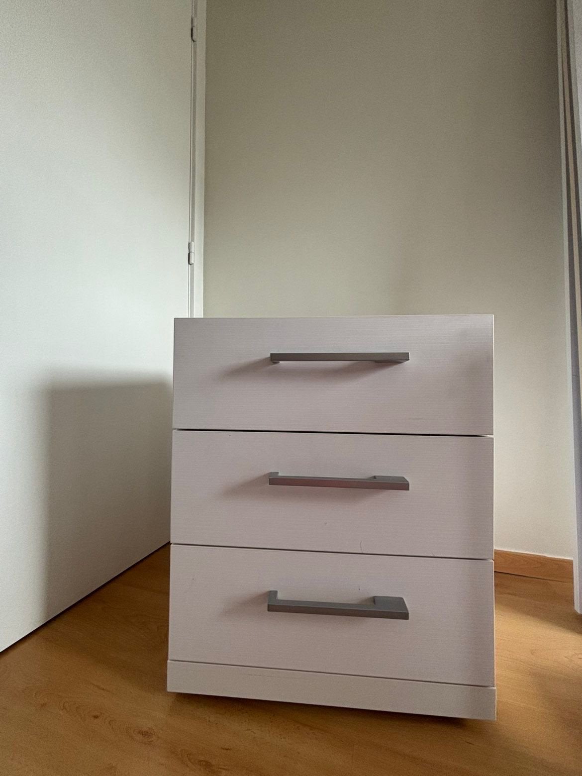 Drie ladenkast wit, Ophalen, Zo goed als nieuw, Kast