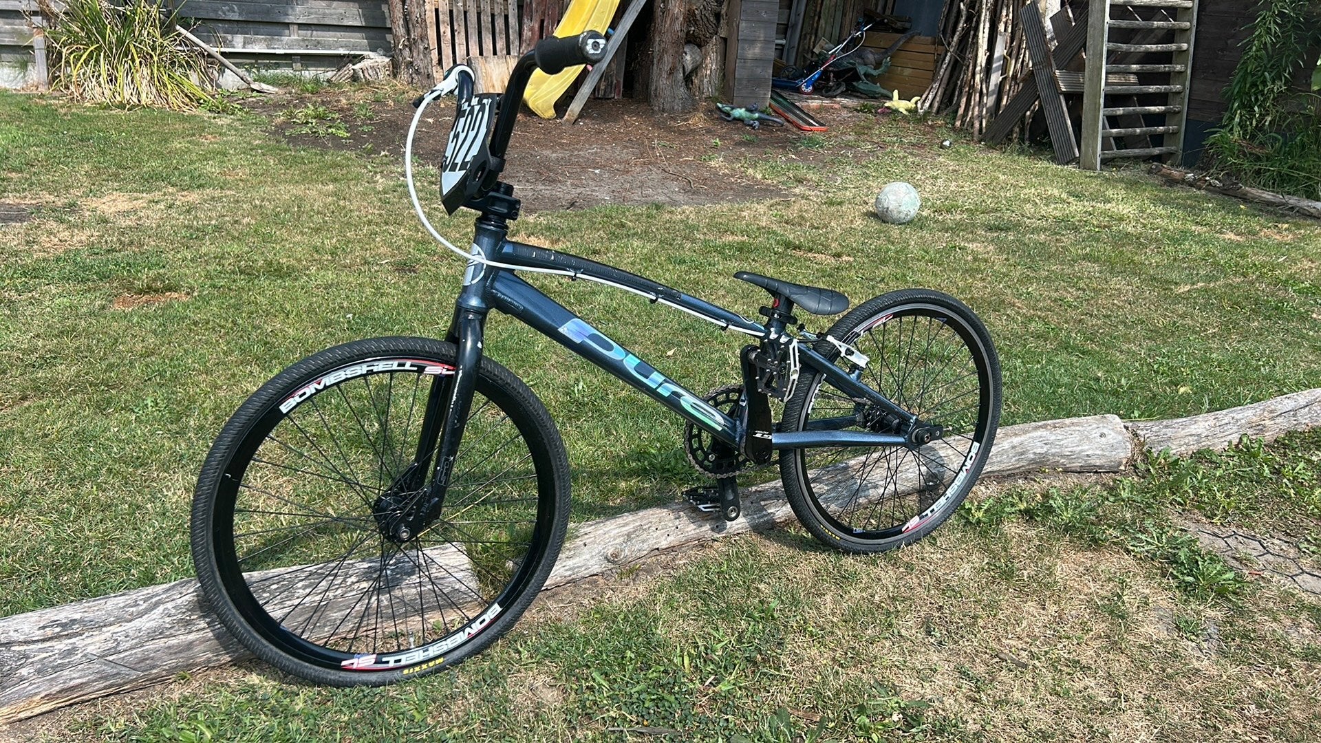 Race BMX Pure V5 - SD - 350€, Fietsen en Brommers, Ophalen, Zo goed als nieuw