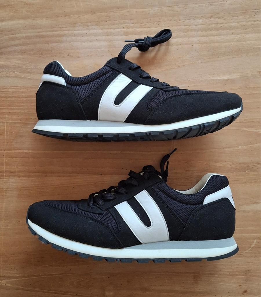 Baskets homme neuves pointure 43 marque Vegetarian shoes, Vêtements | Hommes, Chaussures, Neuf, Enlèvement ou Envoi, Vegetarian shoes