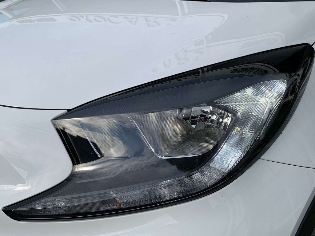 Toyota Aygo X 1.0i ESSENCE / AIRCO / CAMERA / CARPLAY / CRUI, Auto's, Toyota, Voorwielaandrijving, 4 zetels, Stof, Gebruikt
