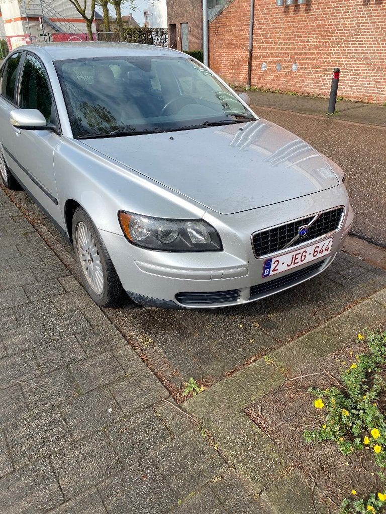 Volvo s40 2.4 *Export* *Stuk*, Auto's, Volvo, Euro 5, Beige, S40, Handgeschakeld