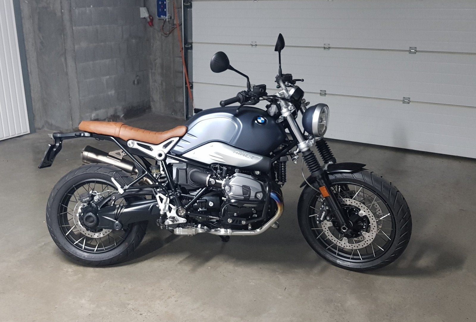 BMW nine T Scrambler 1200, Motos, Neuf