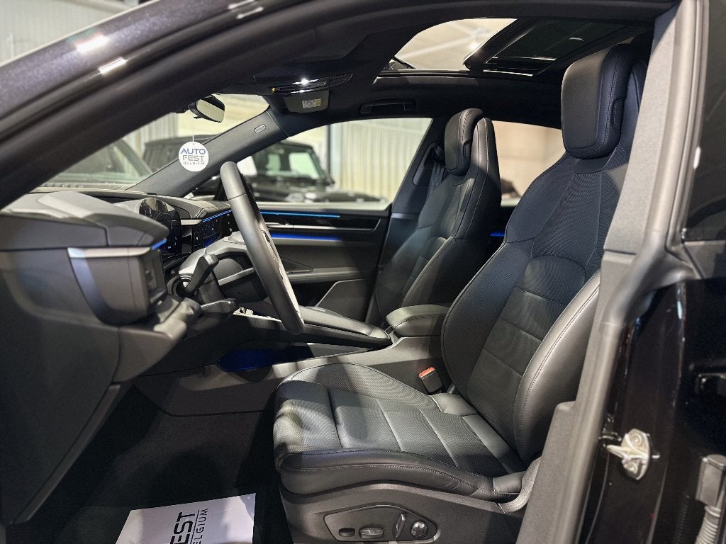 Porsche Macan Electric Performance - Garantie, Auto's, Zwart, Zwart, Leder, 5 zetels