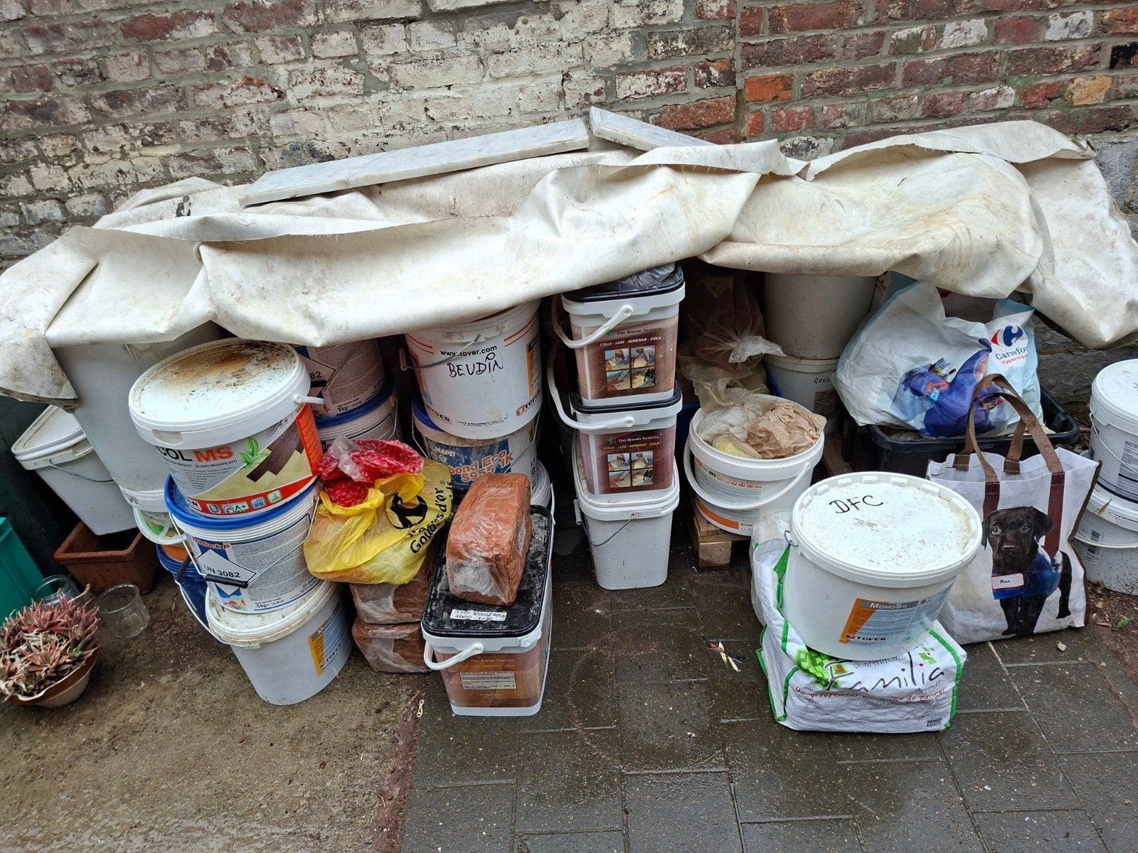 Lot de 470 kg de terres céramique et poteri, Hobby & Loisirs créatifs, Poterie, Enlèvement