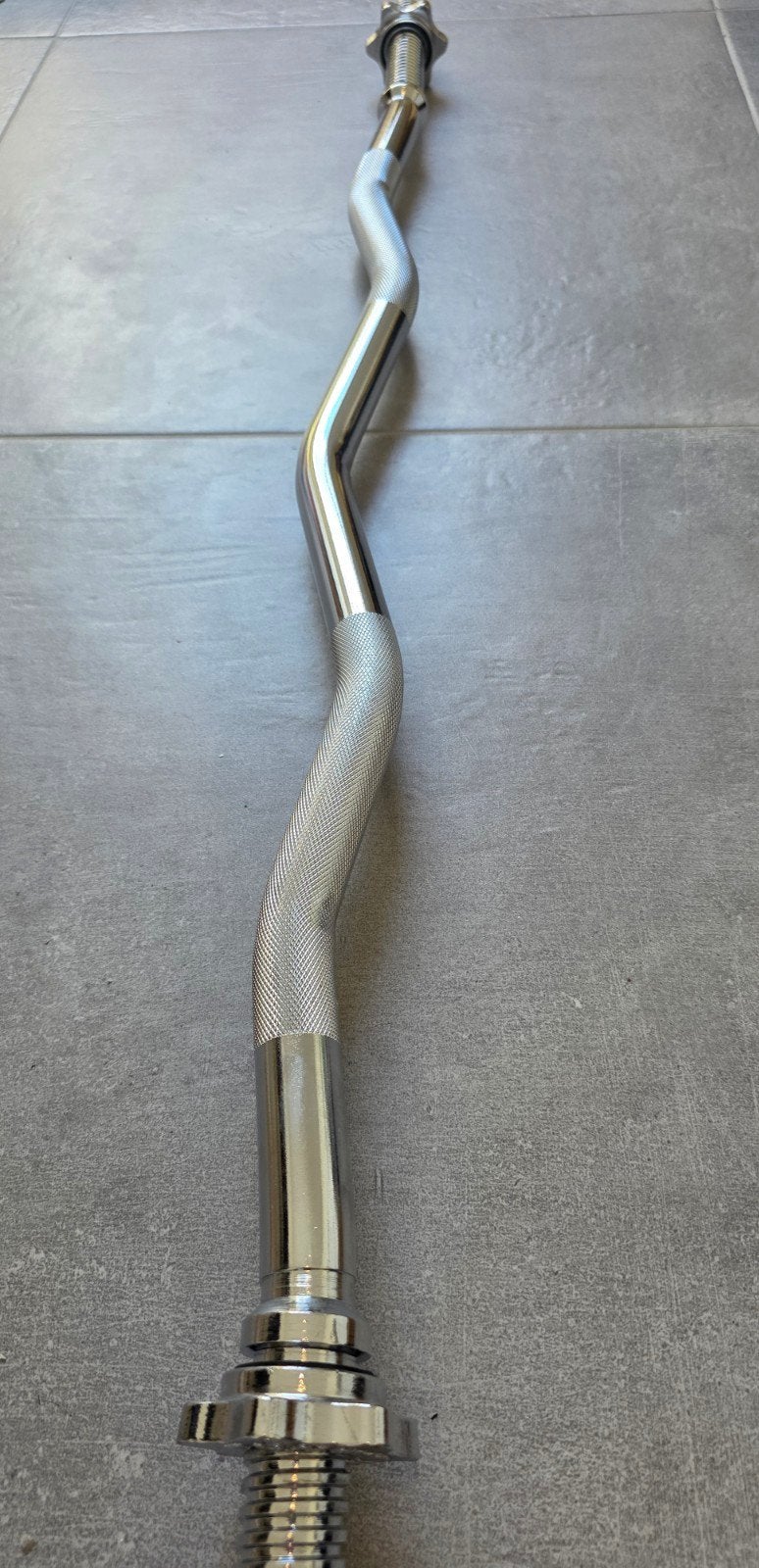 NIEUW Tunturi Curl Bar 120 cm Ø30 mm Chroom 7 kg, Sport en Fitness, Ophalen of Verzenden, Nieuw, Benen, Oprekstang