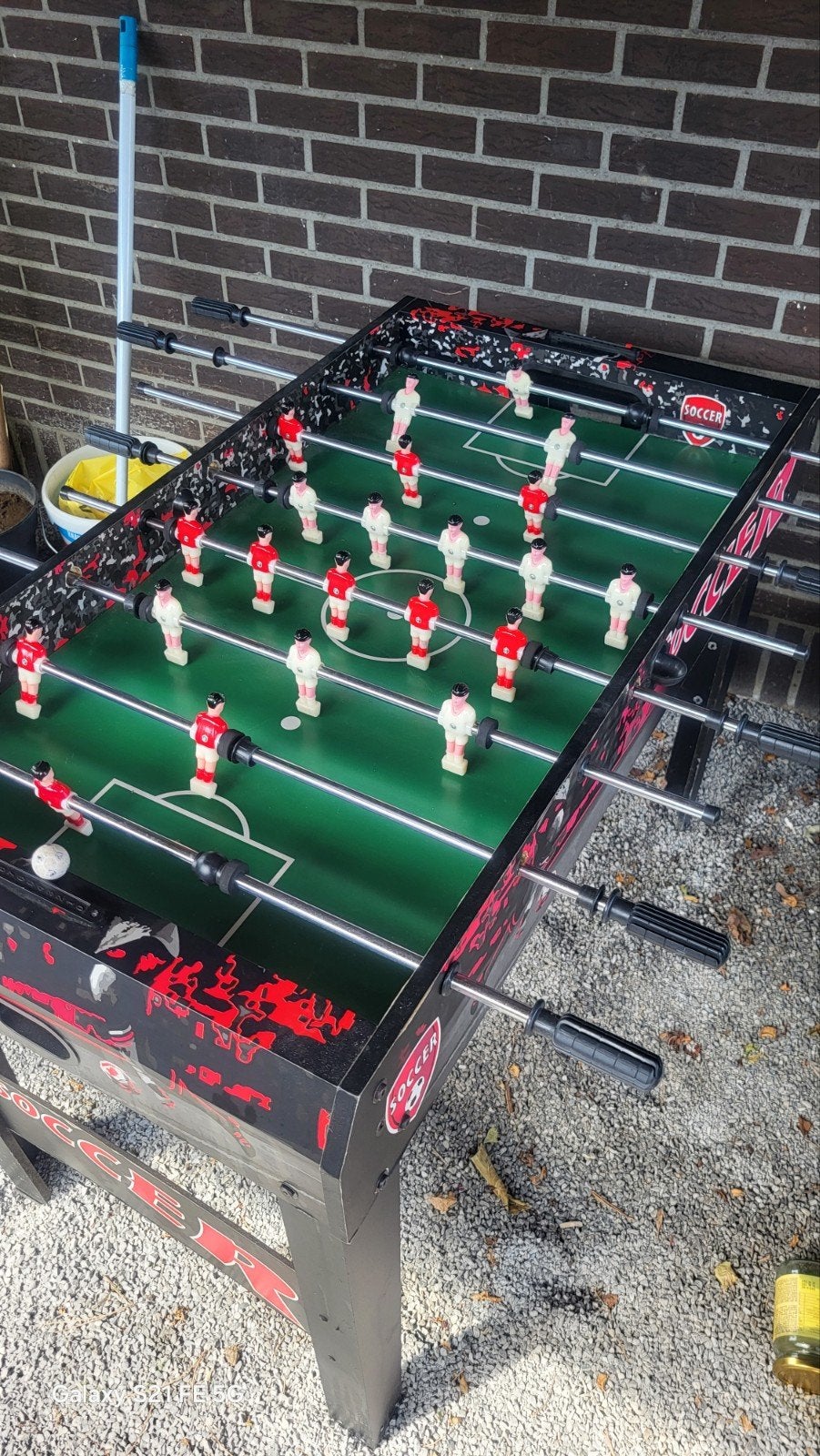 Voetbal tafel, Ophalen