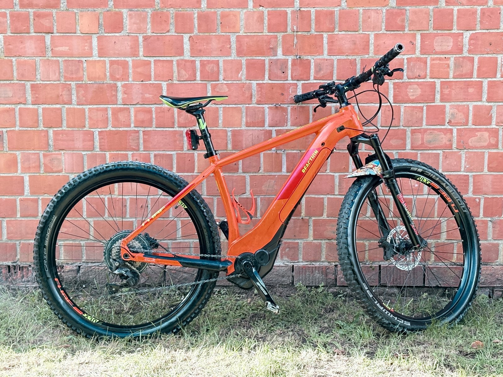 Vélo électrique Cube — Vélo de montagne sportif, Autres marques, Enlèvement ou Envoi, 49 à 53 cm, Comme neuf