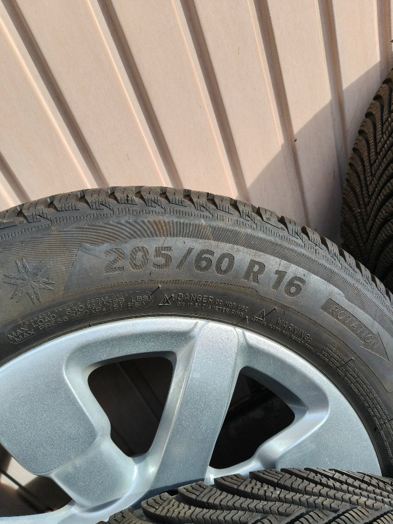 Winterbanden met alu-velg ,  Michelin Alpin 5  ,  205/60/R16, Ophalen, Gebruikt, 16 inch, Banden en Velgen