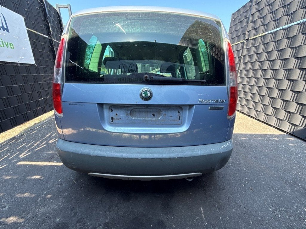 HAYON ARRIÈRE / MALLE Skoda Roomster (5J) (|5J7827237|), Autos : Pièces & Accessoires, Haillon arrière, Utilisé, Info@skoda-auto.de