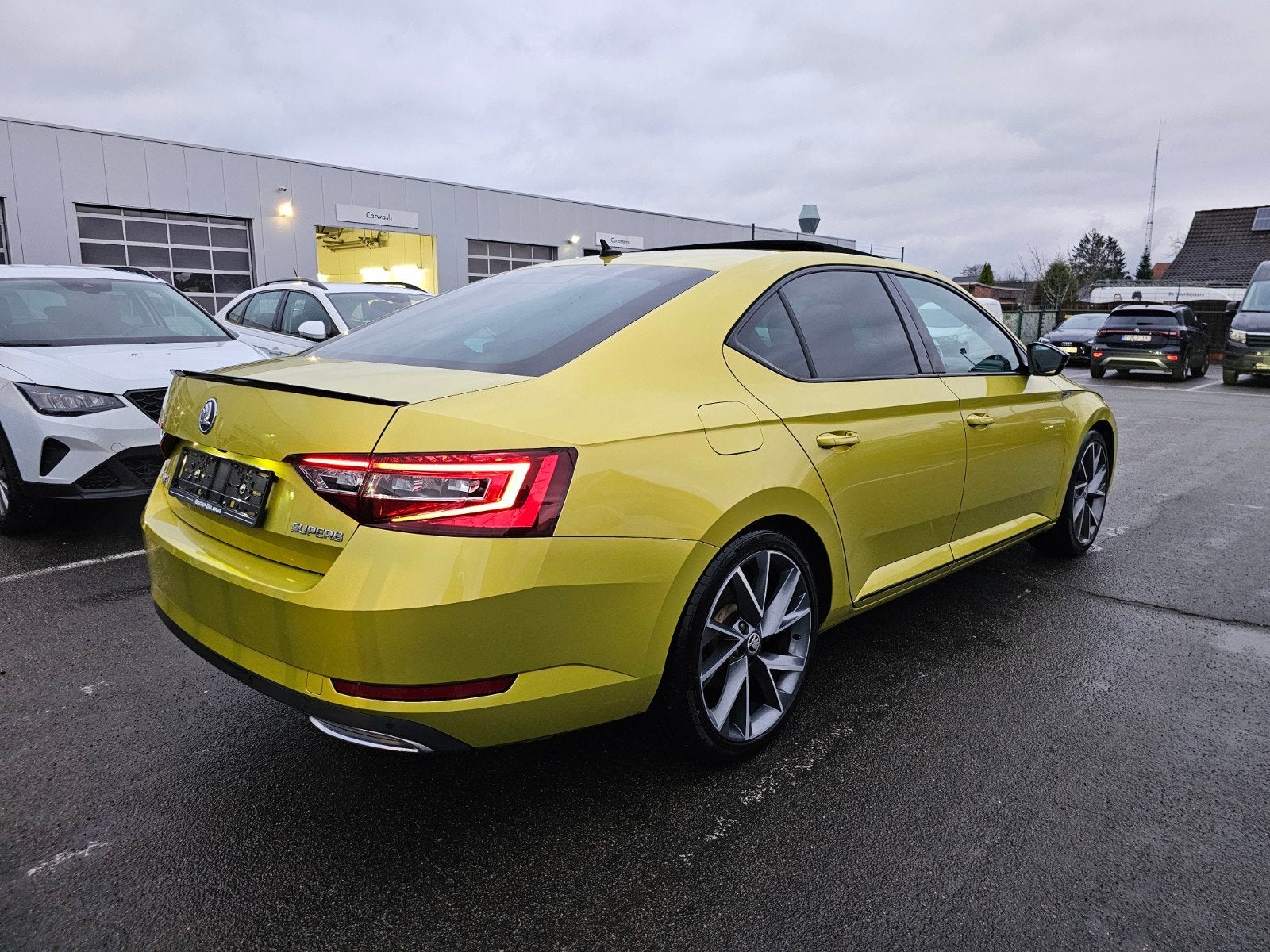 Skoda Superb 1.5I Sport Automaat Full Full opties  !!!, Auto's, Automaat, Bedrijf, Berline, 1499 cc