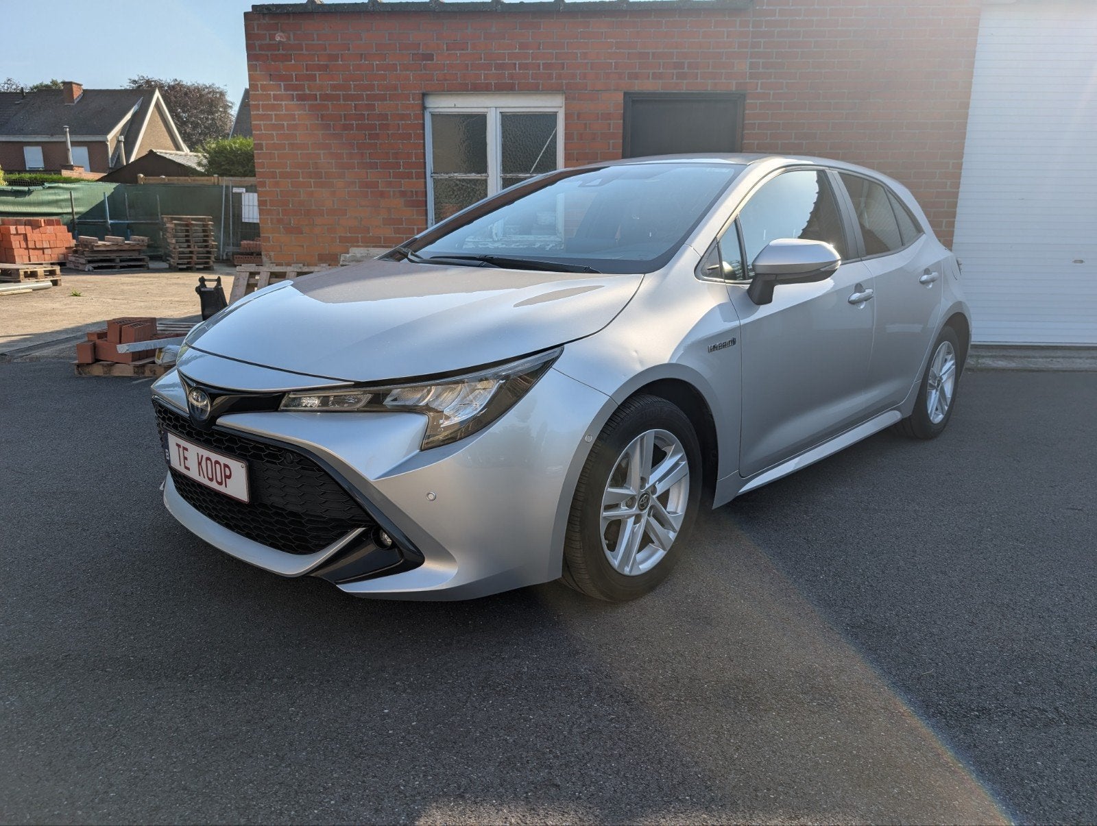 Toyota Corolla 1.8 hybrid automaat | weinig kilometers., Autos, Toyota, Entreprise, Corolla, ABS, Caméra de recul, Régulateur de distance