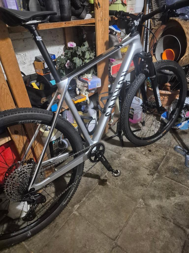 Vtt Canyon 29' Exceed CF5, Ophalen