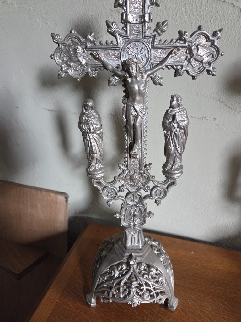 Magnifique crucifix ancien, Enlèvement ou Envoi