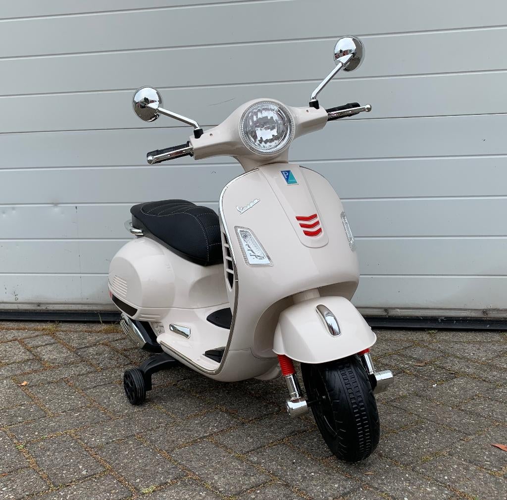 Kinder Scooter Vespa + windscherm en beautycase, 12V!, Ophalen of Verzenden, Nieuw