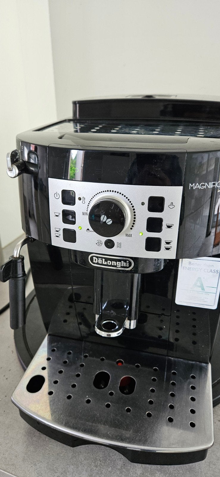 Delonghi Magnifica S koffiemachine met garantie, Elektronische apparatuur, Koffiezetapparaten, 10 kopjes of meer, Koffiemachine