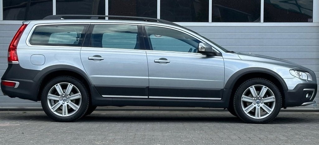Volvo XC70 D5 awd, Auto's, Volvo, Automaat, XC70, Leder, Particulier