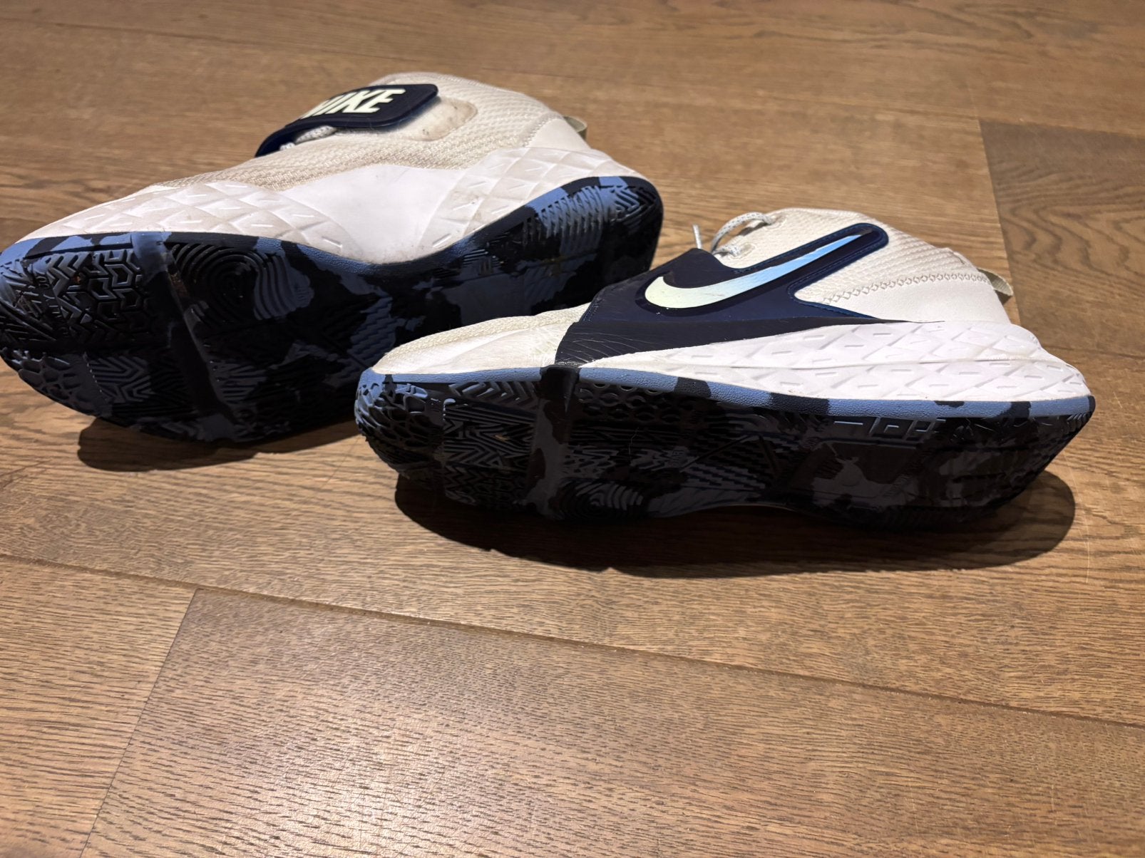 Chaussures de basket/chaussures de sport Nike - taille 40, Sports & Fitness, Enlèvement, Comme neuf