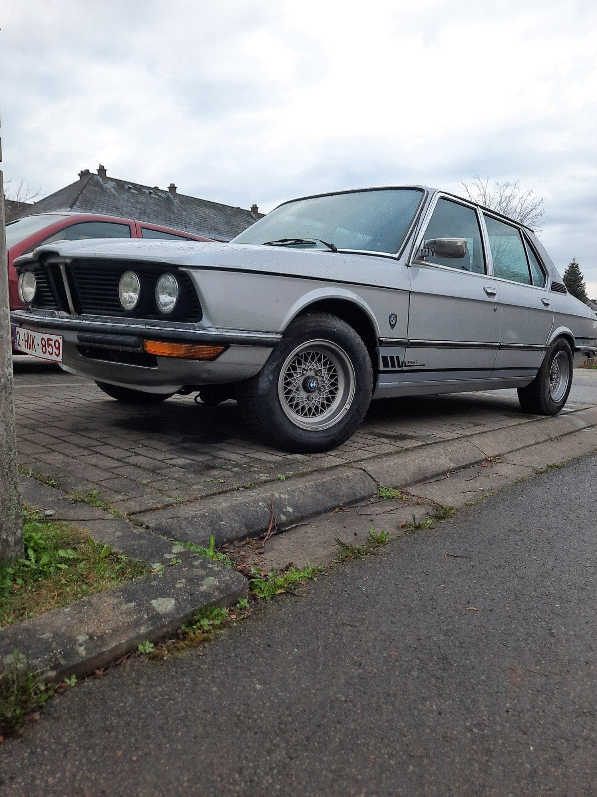 BMW 518 E12 1978 LIRE DESCRIPTION, Autos : Pièces & Accessoires, Enlèvement