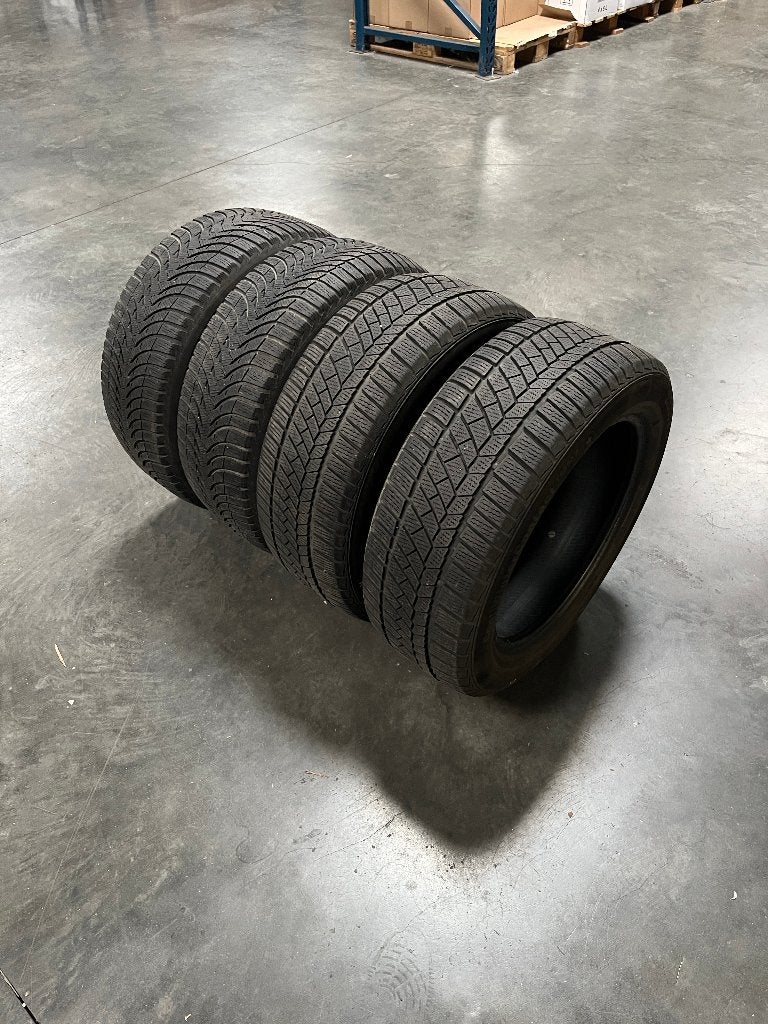 Pneus d'hiver Michelin/Continental 225/55 R17, Autos : Pièces & Accessoires, Pneus hiver, Véhicule de tourisme, Enlèvement, Utilisé