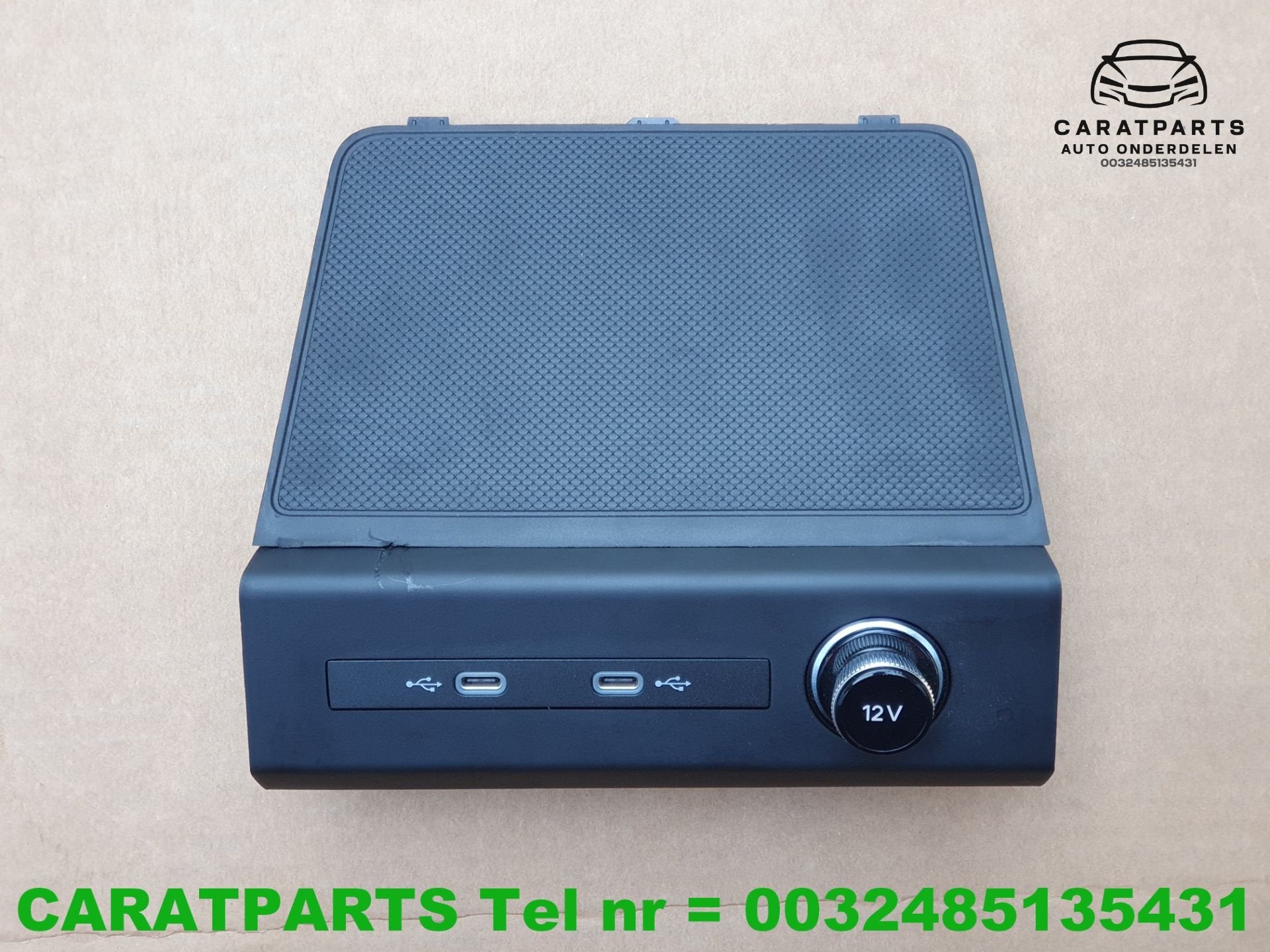 89A035736 Audi Q4 E Tron usb aansluiting Q4 dubbel USB bus, Gebruikt, AUDI AG, Auto-Union-Strasse 1
85045  Ingolstadt, DE, Audi