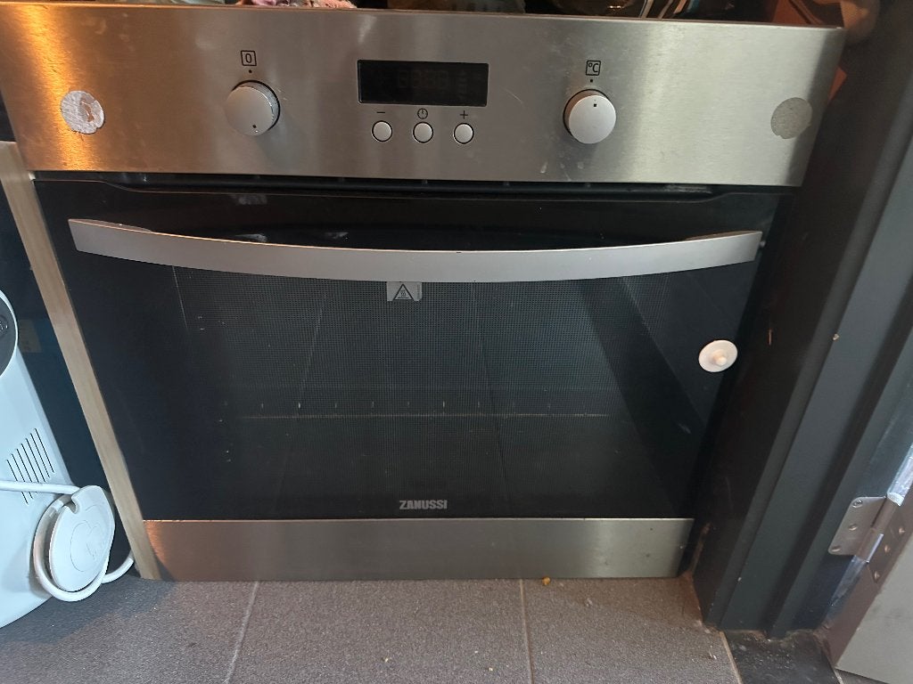 Four Zanussi - four encastré, Electroménager, Fours, Enlèvement, Utilisé, Four, Encastré