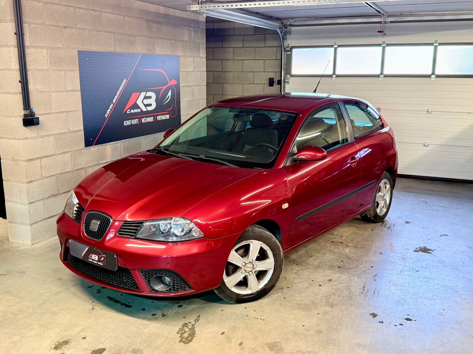 Seat Ibiza 6L • 155.000 Kms • 1.2L Essence • 2007, Autos, Rouge, Entreprise, Boîte manuelle, 5 places
