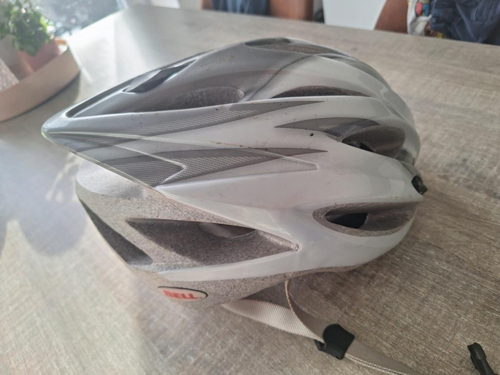 Fietshelm, Fietsen en Brommers, Fietsaccessoires | Fietshelmen, Ophalen