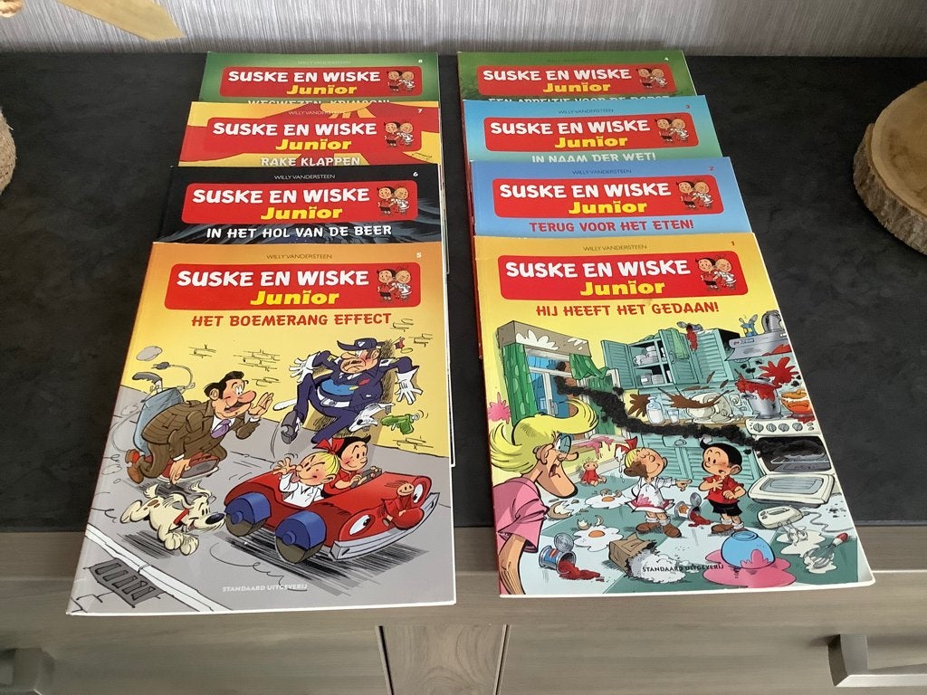 Suske en Wiske Junior verschillende strips (2021-2022), Willy vandersteen, Ophalen of Verzenden, Zo goed als nieuw, Meerdere stripboeken