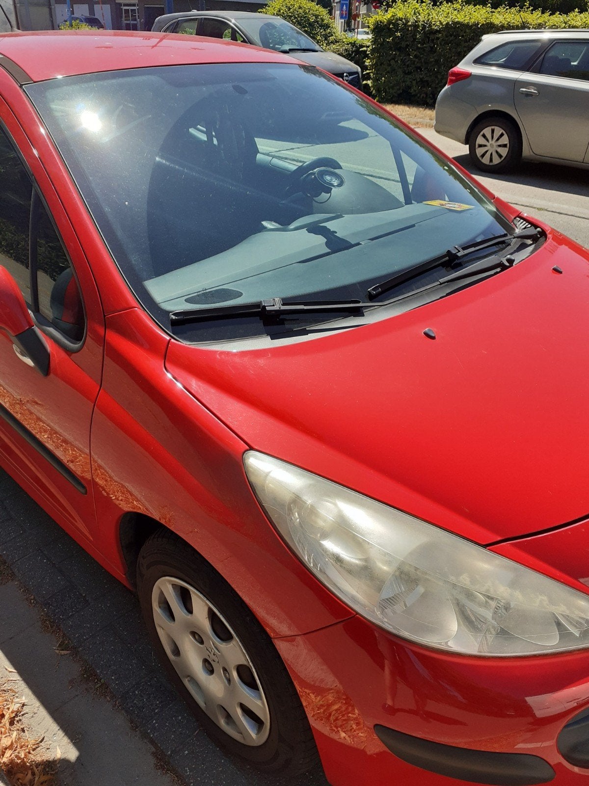 peugeot 207 1400cc, Autos, Rouge, Achat, 3 places, Noir