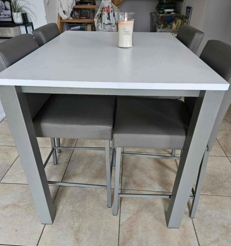 Table haute à manger et 4 chaises cuir gris, Enlèvement, Utilisé